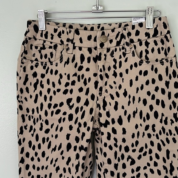 Chico’s So Slimming Ankle Cheetah  Jeans - Picture 3 of 10